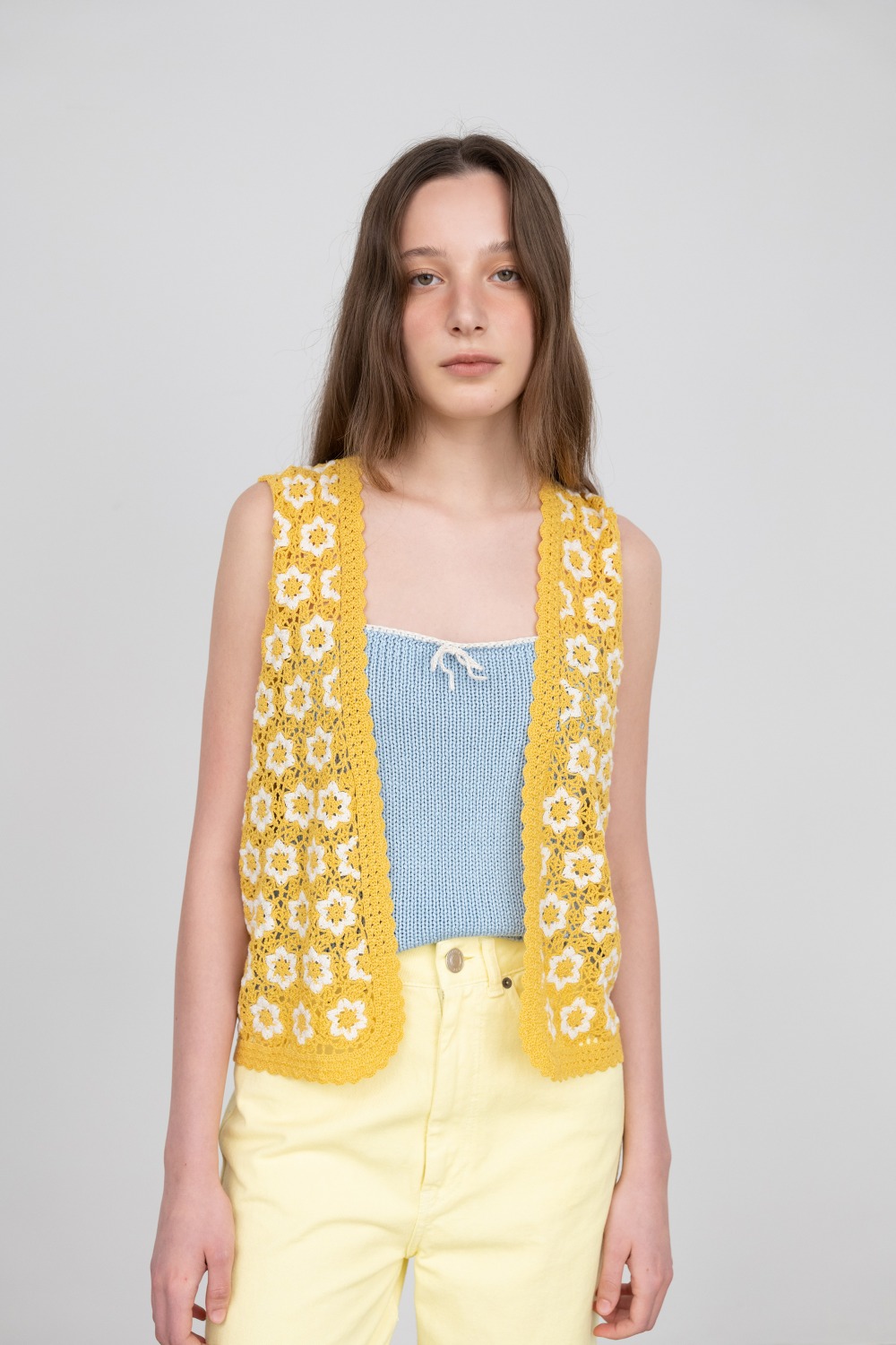 Via Floral handmade knit vest (yellow)