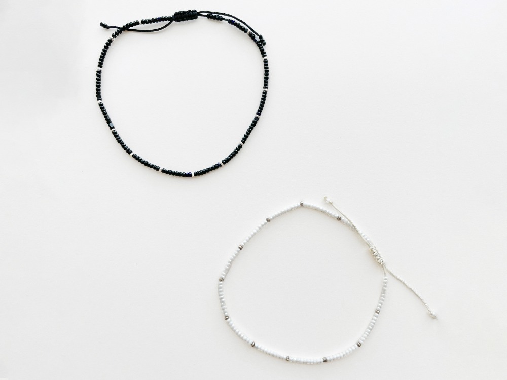 Glass beads bracelet (black, white)